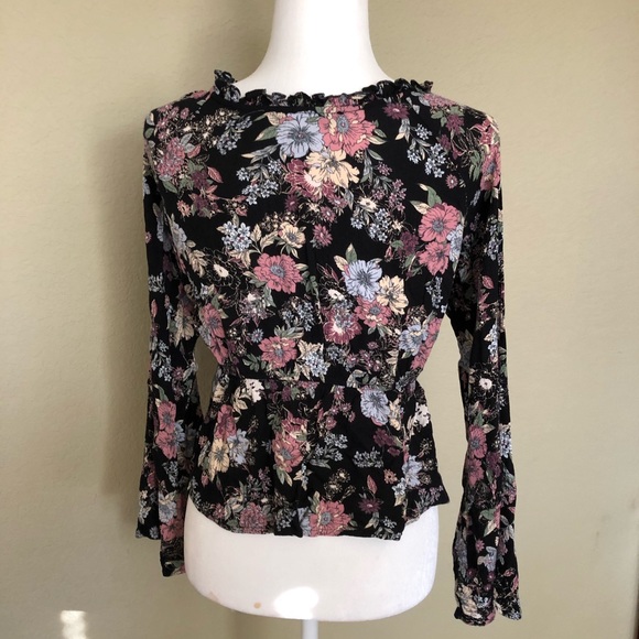 American Rag black floral long sleeve blouse - Picture 8 of 9